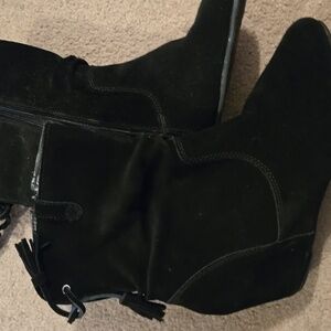 White Mountain Black Wedge Leather Boots, Size 10 M, Some Peeling In The Crease